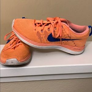 Nike-Flyknit-Lunar-1-Womens Running Shoes